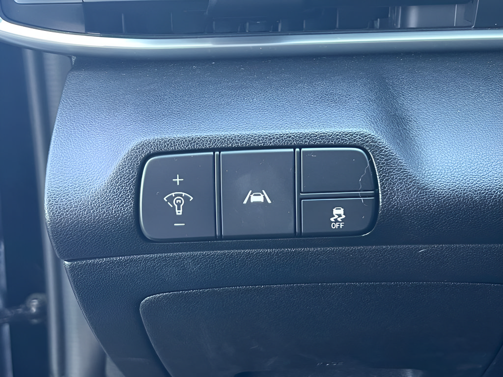 Used 2023 Hyundai Elantra SEL w/ Convenience Package FWD image 23