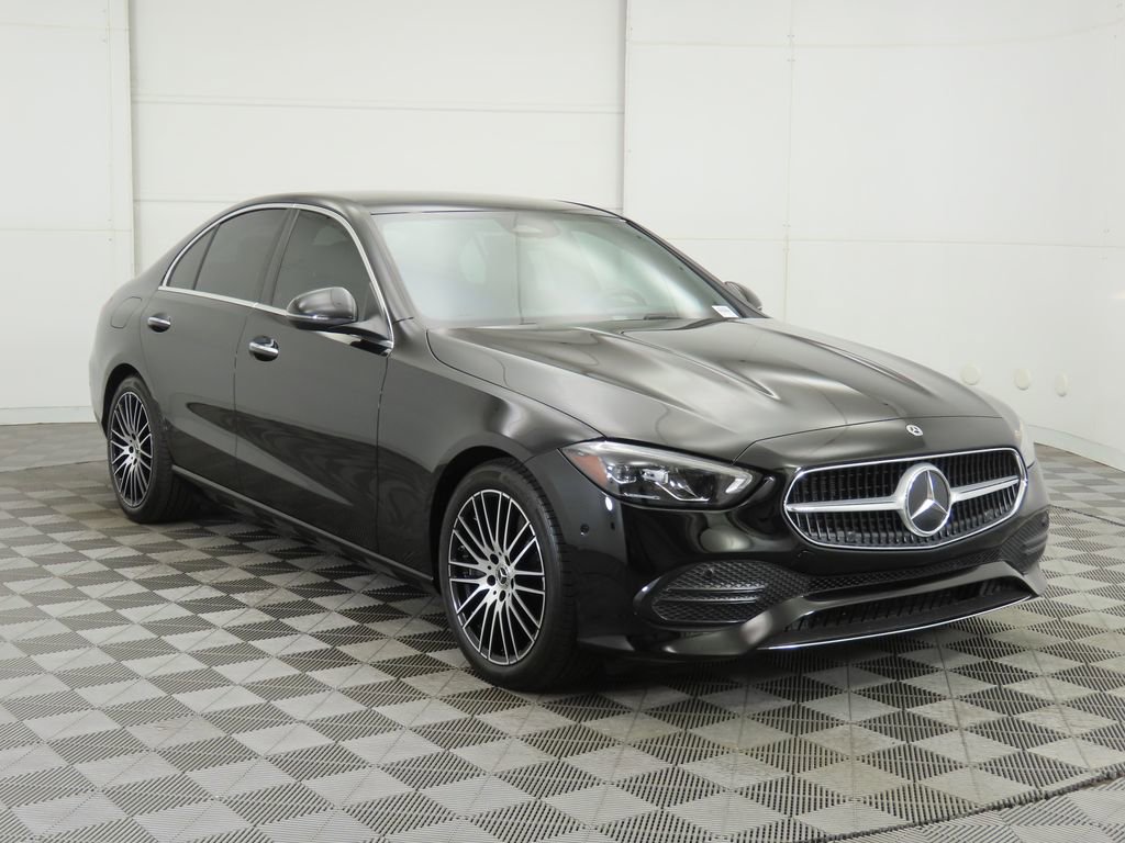 Used 2025 Mercedes-Benz C 300 Sedan image 3