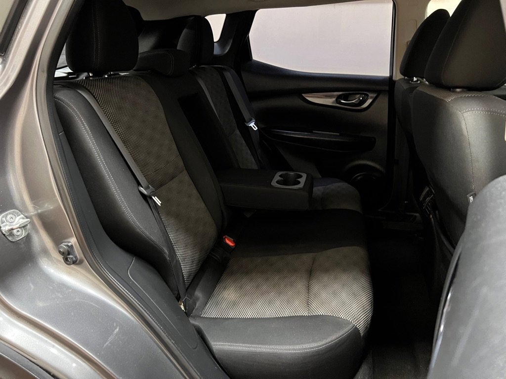Used 2019 Nissan Rogue Sport SV w/ All-Weather Package AWD/4WD image 33