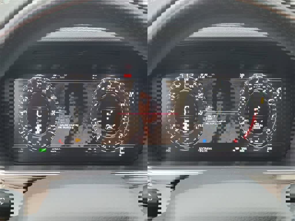 Used 2020 Land Rover Range Rover Sport HSE Dynamic image 22