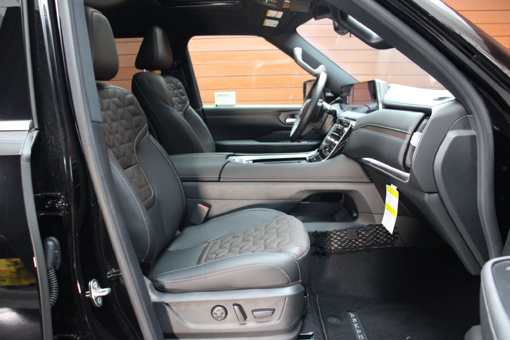 New 2026 Nissan Armada Platinum w/ Convenience Package RWD image 8
