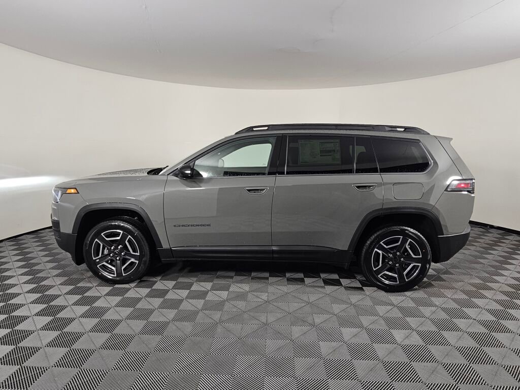 New 2026 Jeep Cherokee Laredo image 7