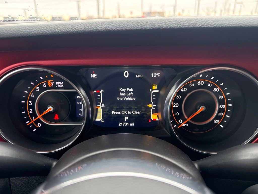 Used 2023 Jeep Gladiator Rubicon w/ Cold Weather Group image 17