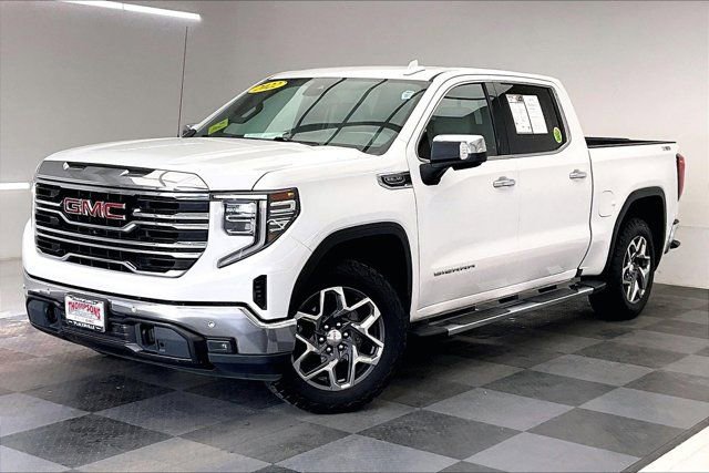 Used 2022 GMC Sierra 1500 SLT w/ SLT Premium Plus Package AWD/4WD image 12