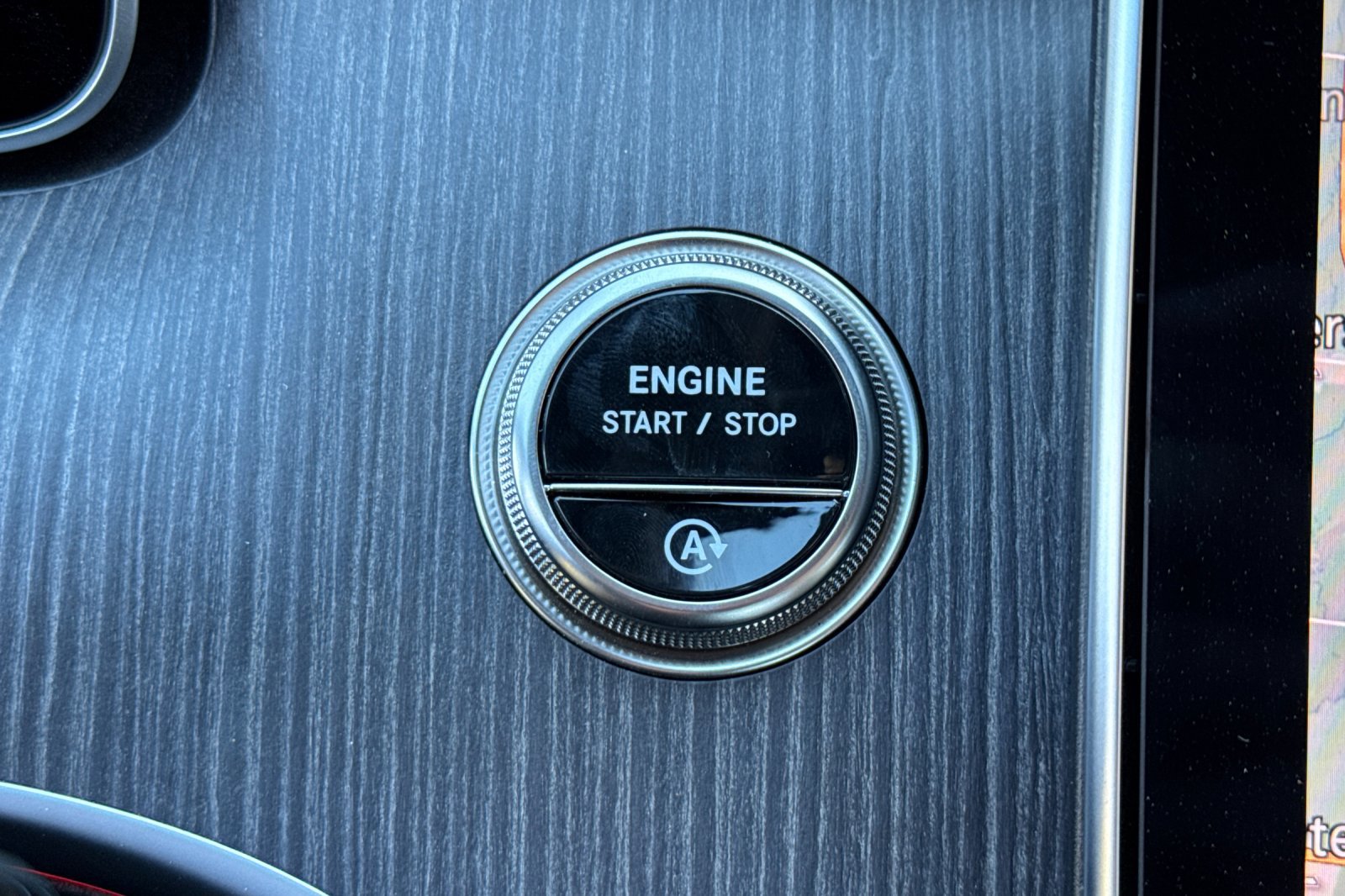 New 2025 Mercedes-Benz C 300 Sedan image 46