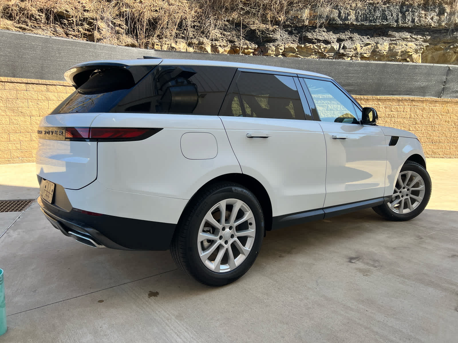 Certified 2025 Land Rover Range Rover Sport AWD/4WD image 3