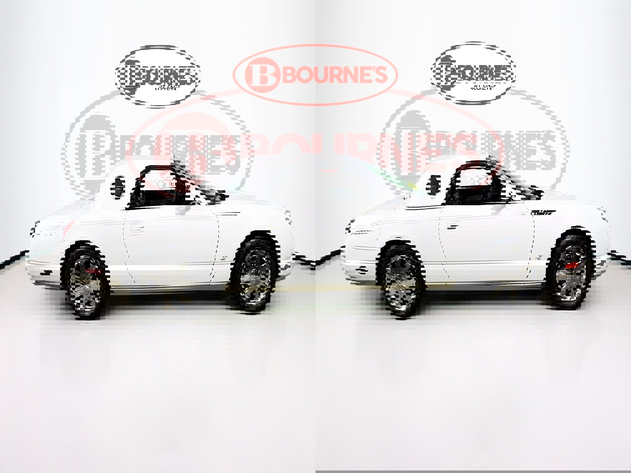 Used 2002 Ford Thunderbird image 9