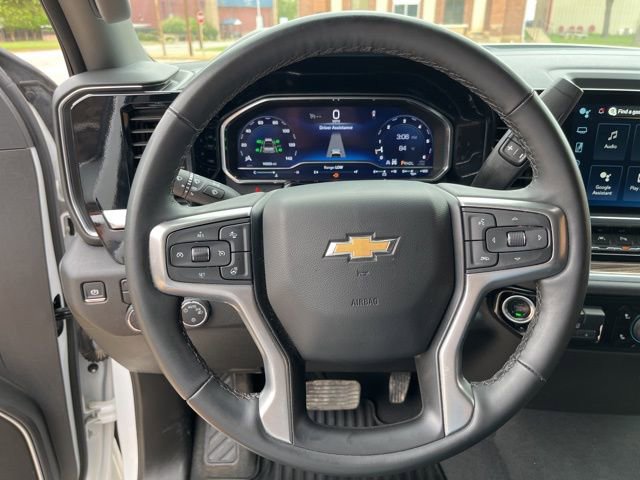 Used 2025 Chevrolet Silverado 1500 LT w/ Safety Package AWD/4WD image 29