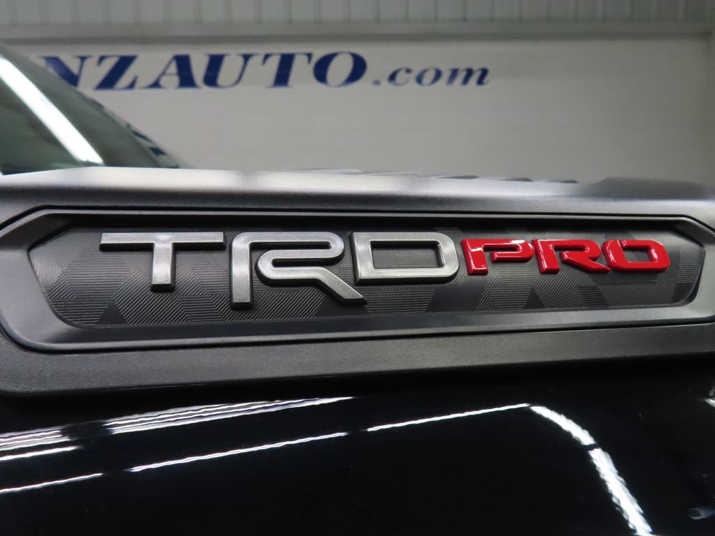 Used 2025 Toyota Tundra Limited AWD/4WD image 52