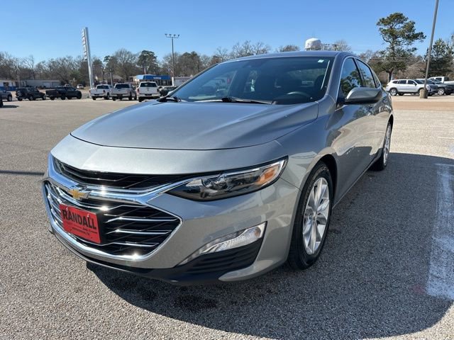 Used 2025 Chevrolet Malibu LT image 3