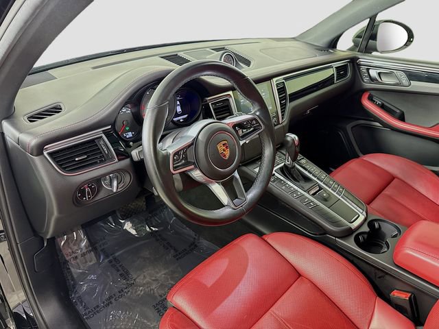 Used 2018 Porsche Macan S image 18