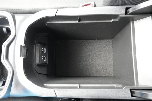 Used 2024 Toyota RAV4 XLE AWD/4WD image 39