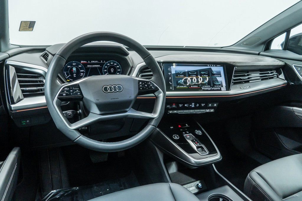Used 2025 Audi Q4 e-tron Premium Plus w/ Premium Plus AWD/4WD image 4