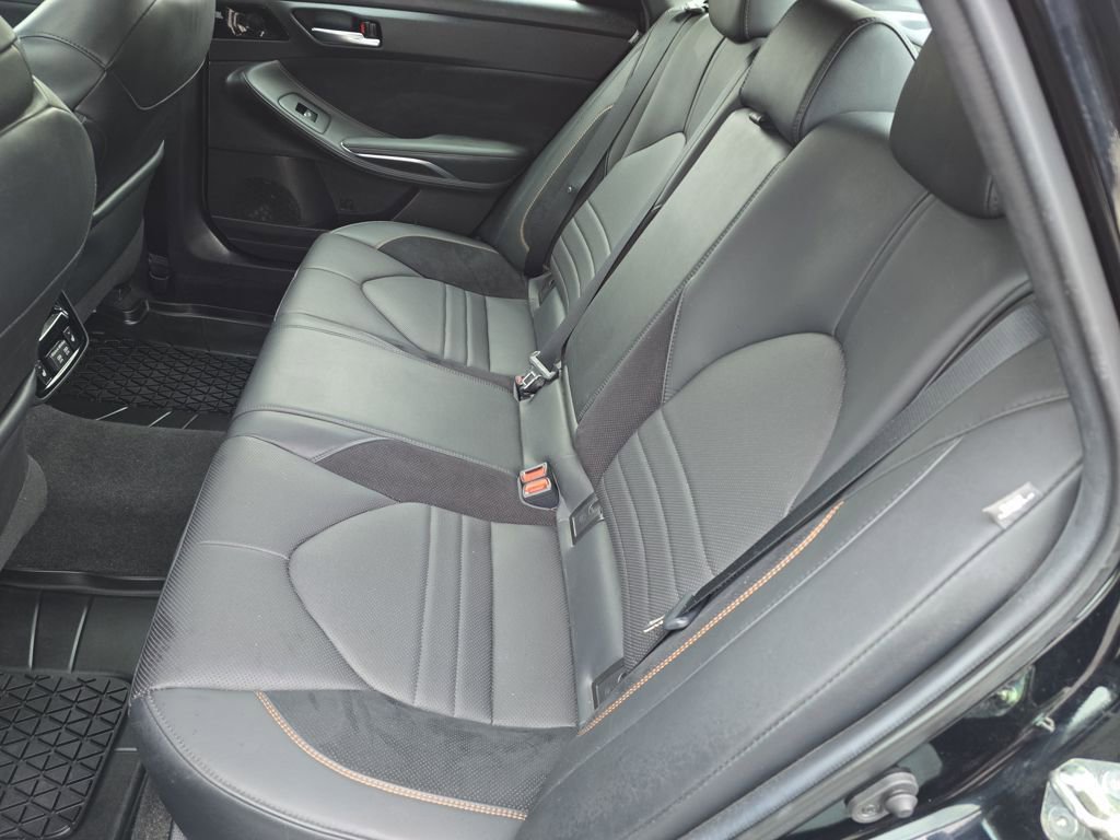 Used 2020 Toyota Avalon Touring w/ Advanced Safety Package image 10