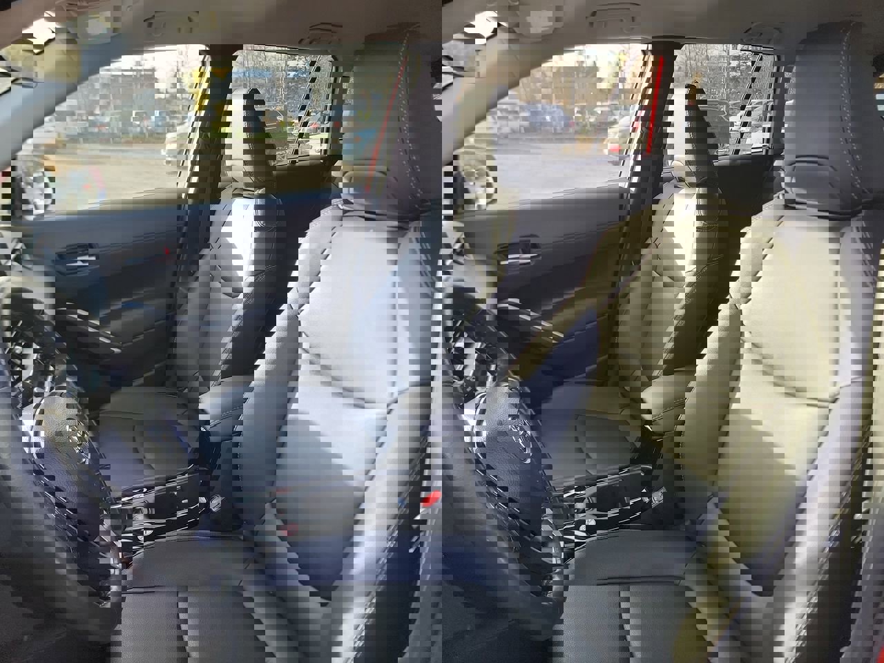 Used 2023 Toyota Corolla Cross XLE image 13