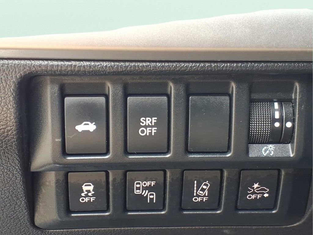 Used 2017 Subaru Legacy 3.6R Limited image 26