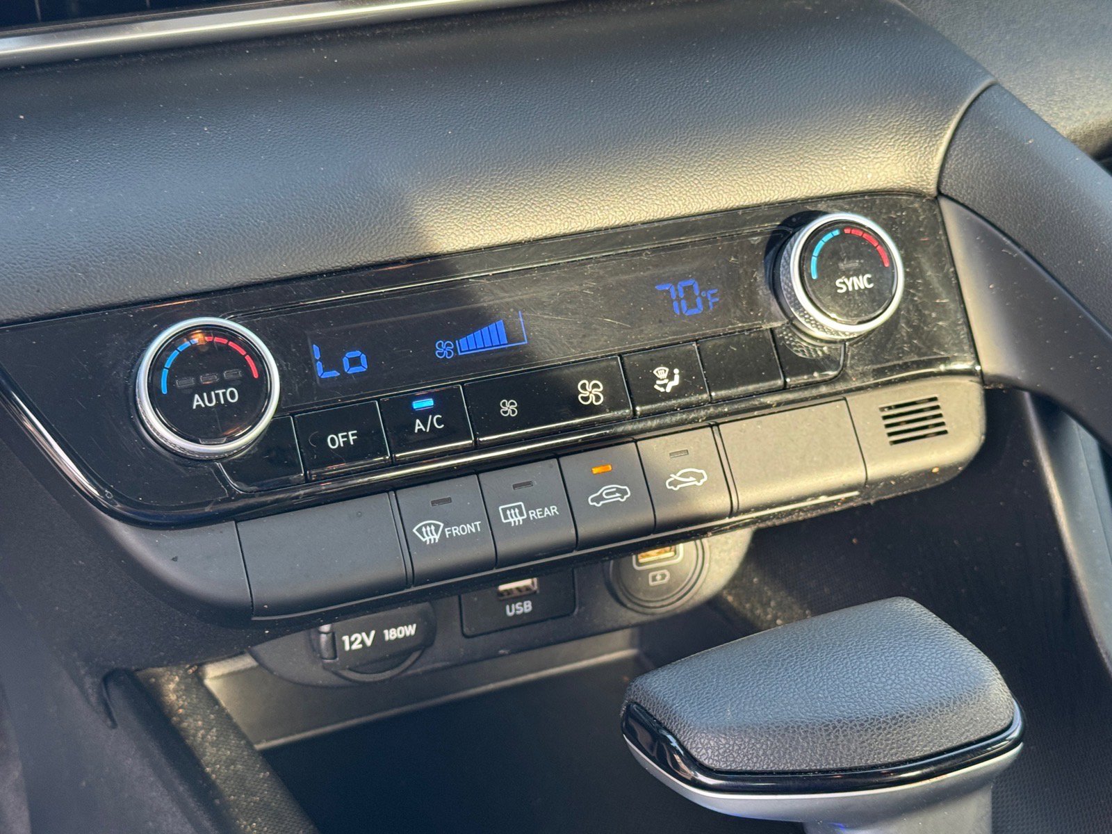 Used 2023 Hyundai Elantra SEL FWD image 24