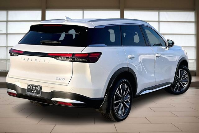 Certified 2026 INFINITI QX60 Luxe w/ Cargo Package image 2
