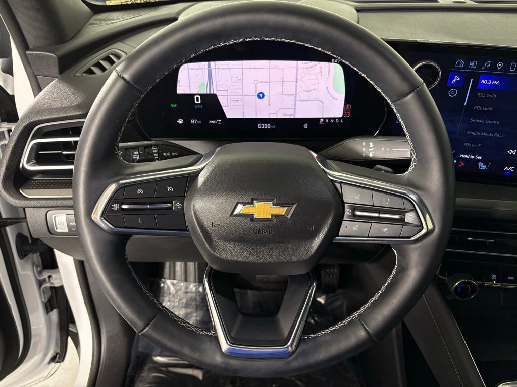 Used 2025 Chevrolet Traverse LT image 22