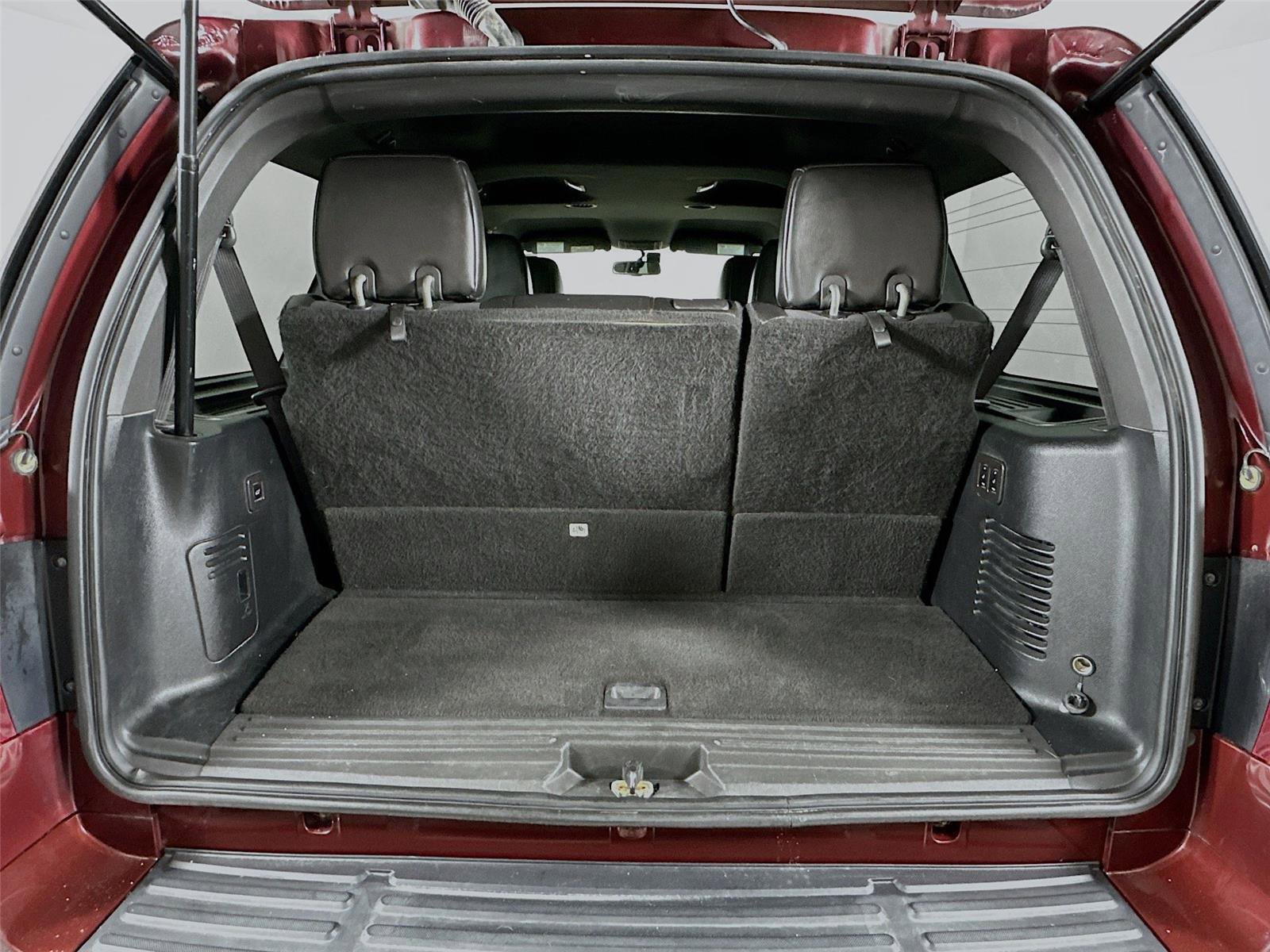 Used 2012 Ford Expedition Limited image 25