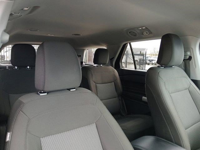 Used 2023 Ford Explorer XLT image 9