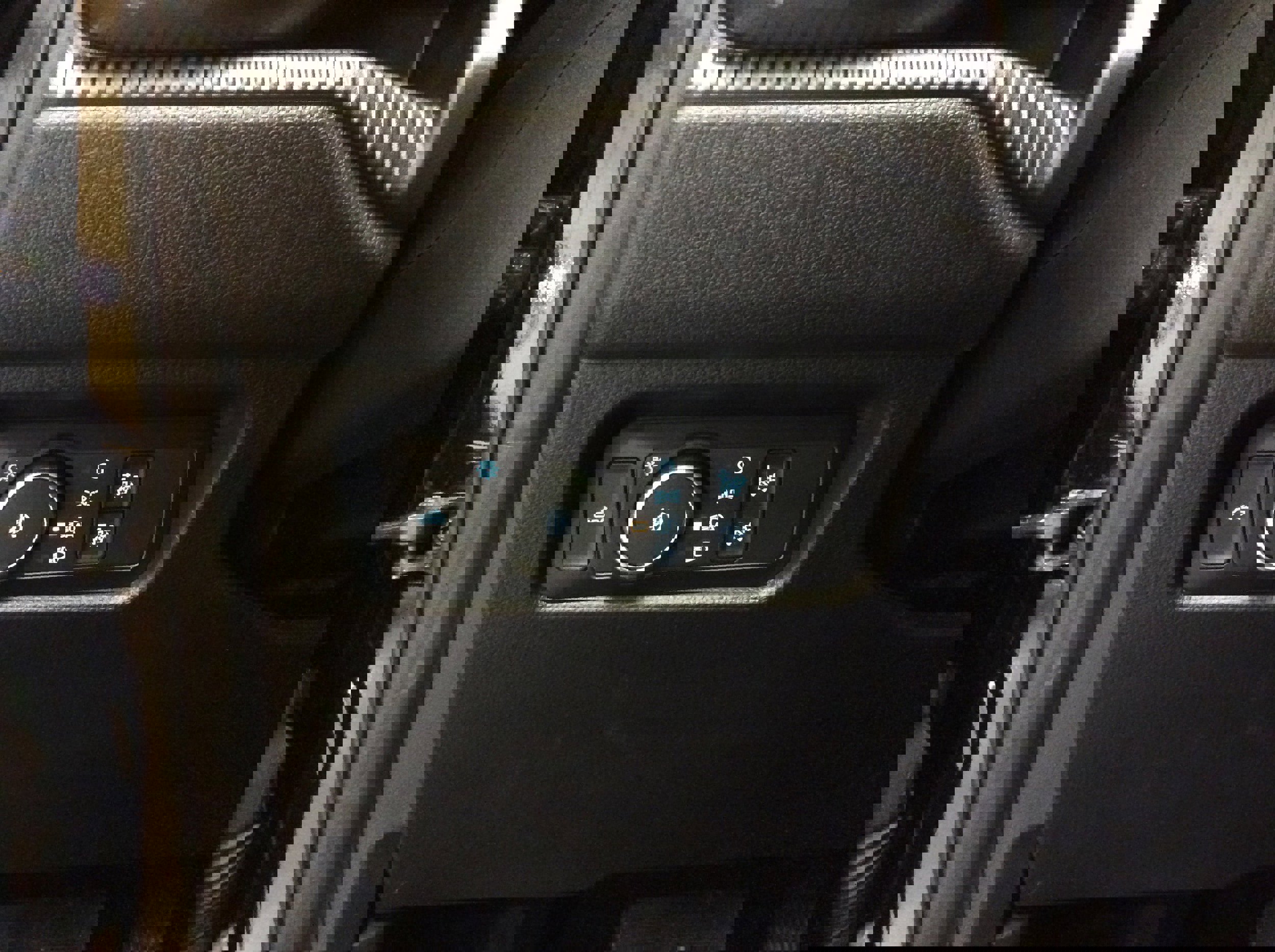 Used 2024 Ford Ranger XLT w/ Equipment Group 301A High image 20