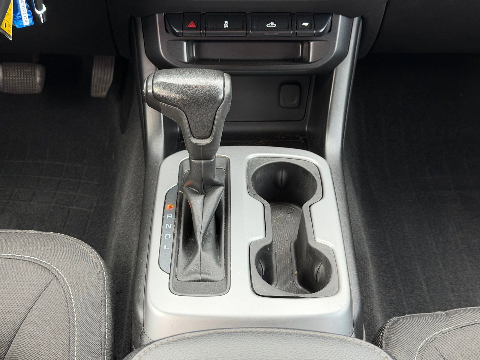 Used 2020 Chevrolet Colorado LT w/ Redline Special Edition image 22