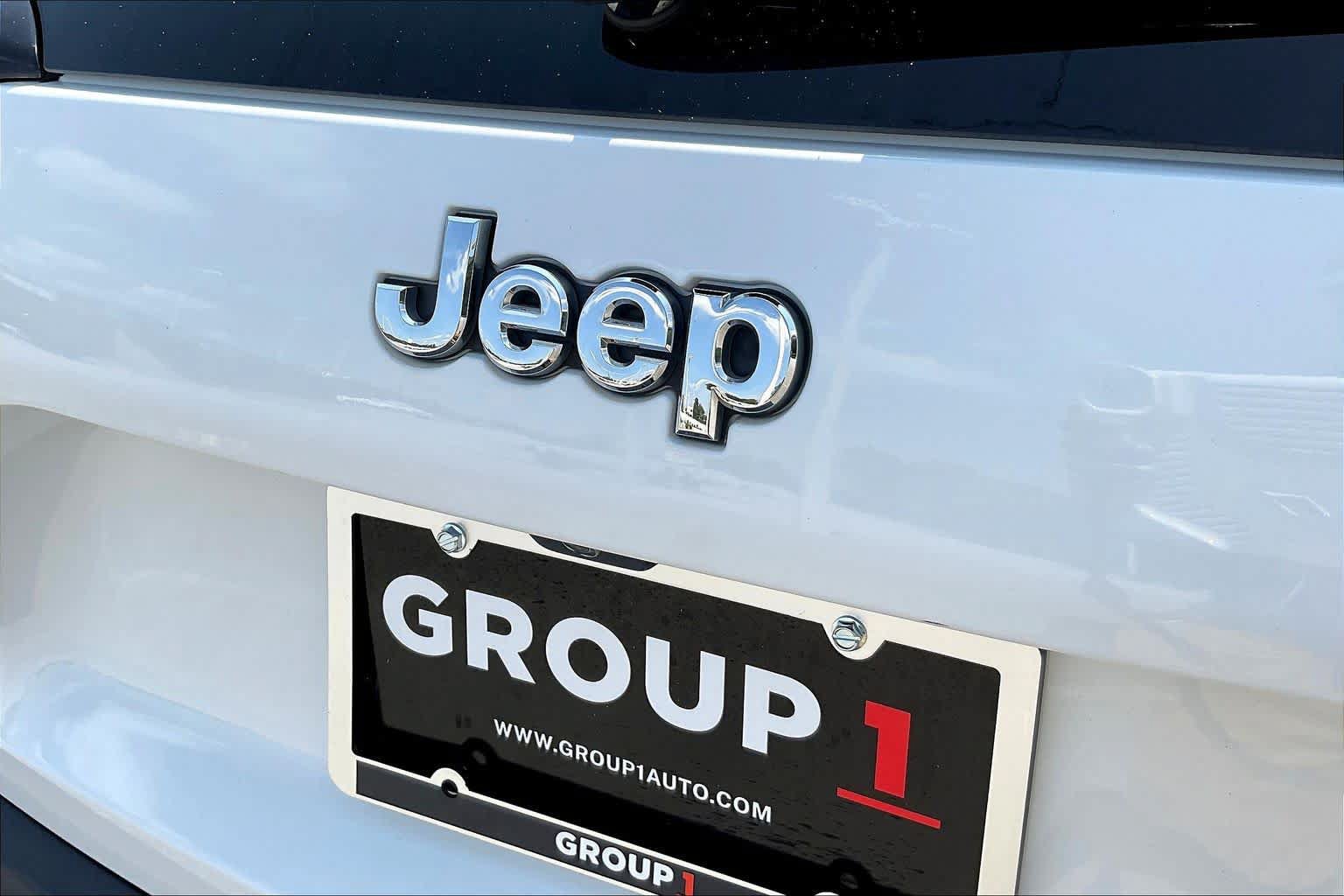 Used 2020 Jeep Cherokee Limited AWD/4WD image 29
