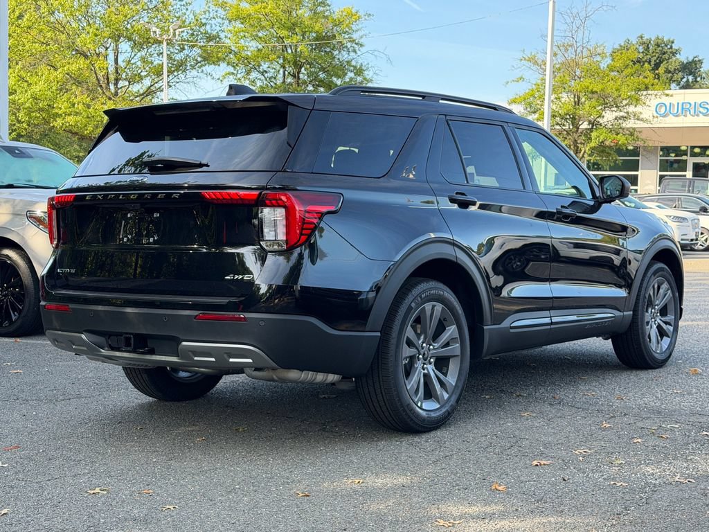 New 2026 Ford Explorer Active w/ Active Comfort Package AWD/4WD image 6