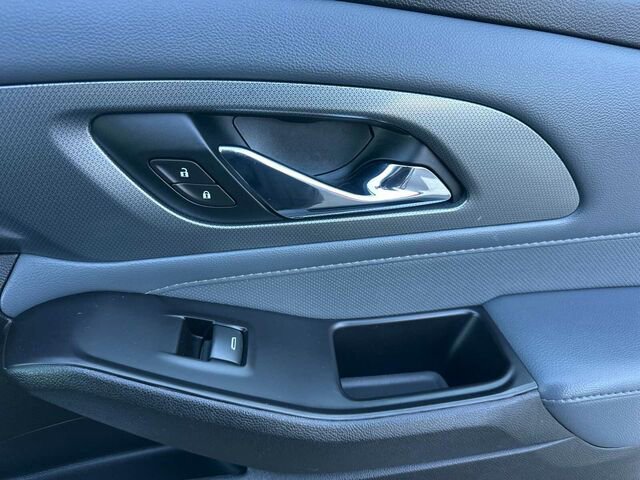 Used 2020 Chevrolet Traverse Premier image 22