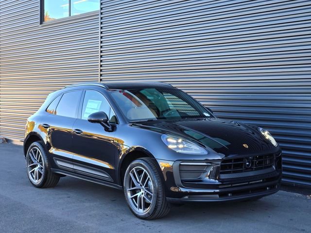 Used 2026 Porsche Macan image 9