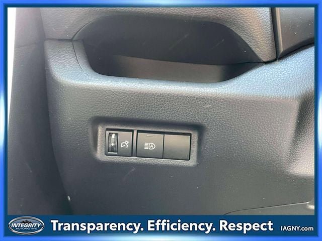 Used 2025 Toyota RAV4 LE AWD/4WD image 19