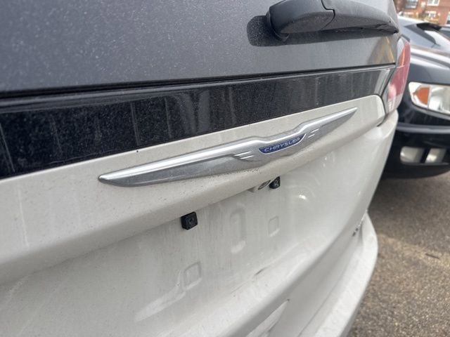 Used 2019 Chrysler Pacifica Limited w/ Tire & Wheel Group image 11