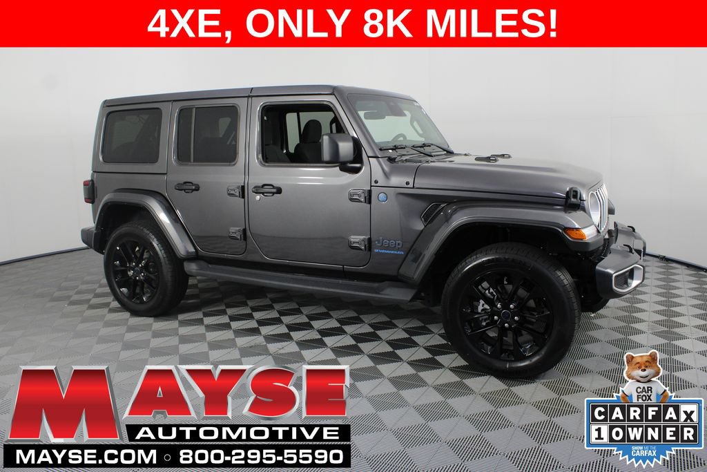 Used 2025 Jeep Wrangler Unlimited Sahara AWD/4WD image 1