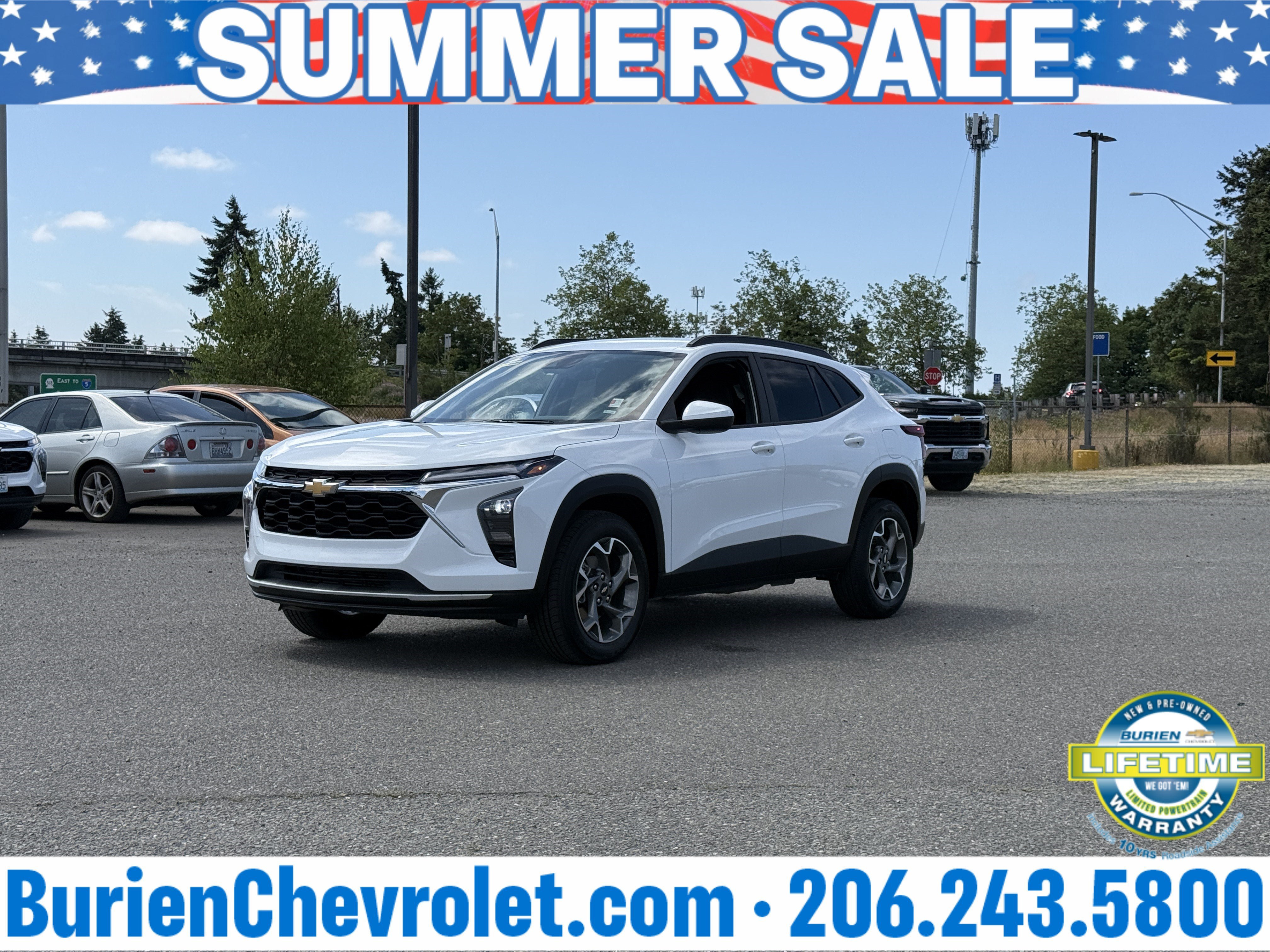 Used 2025 Chevrolet Trax LT FWD image 40