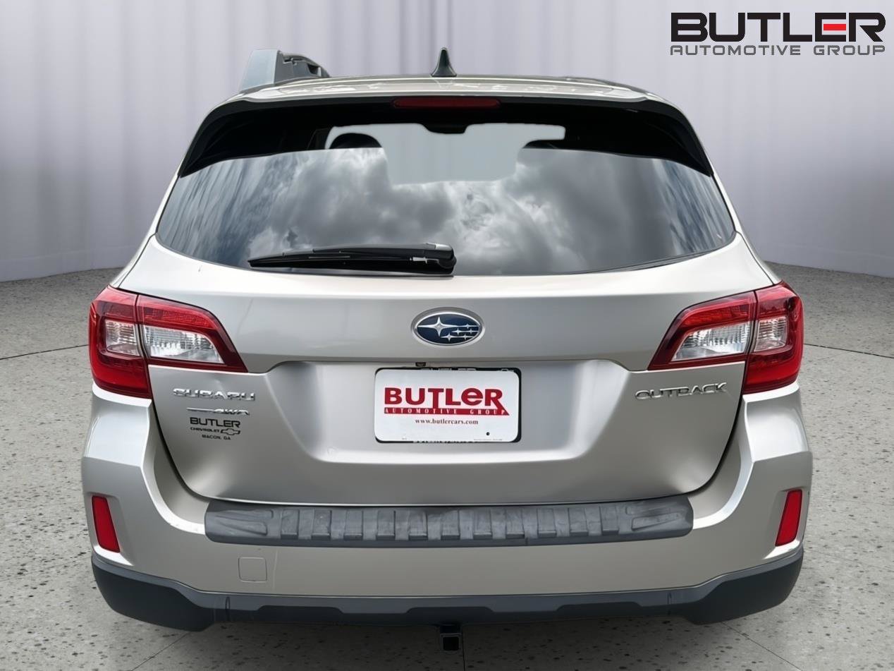 Used 2016 Subaru Outback 2.5i Limited AWD/4WD image 5