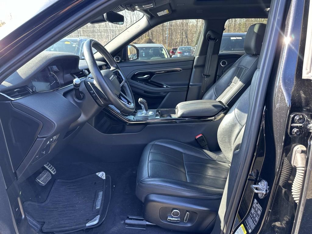 Used 2022 Land Rover Range Rover Evoque R-Dynamic S AWD/4WD image 26