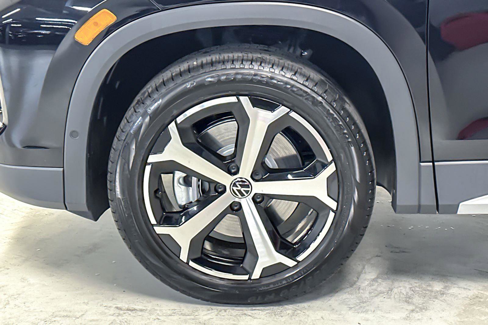 New 2026 Volkswagen Tiguan SE image 24