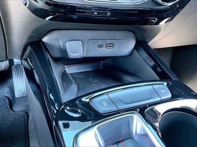 New 2026 Chevrolet Trax RS w/ Sunroof Package FWD image 23