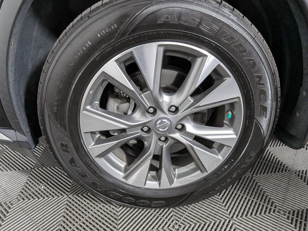 Used 2018 Nissan Murano S image 42