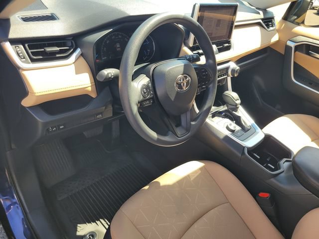 Used 2025 Toyota RAV4 XLE w/ Convenience Package AWD/4WD image 9