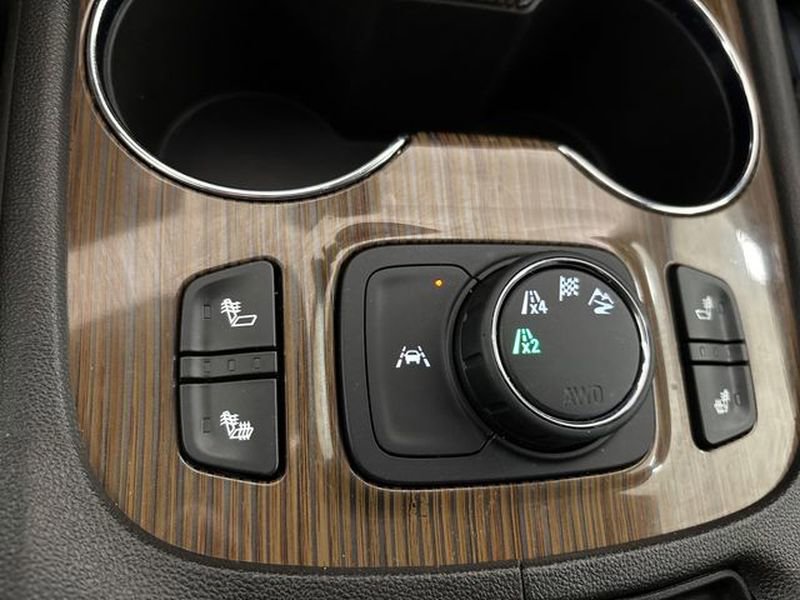 Used 2022 GMC Acadia SLE image 47