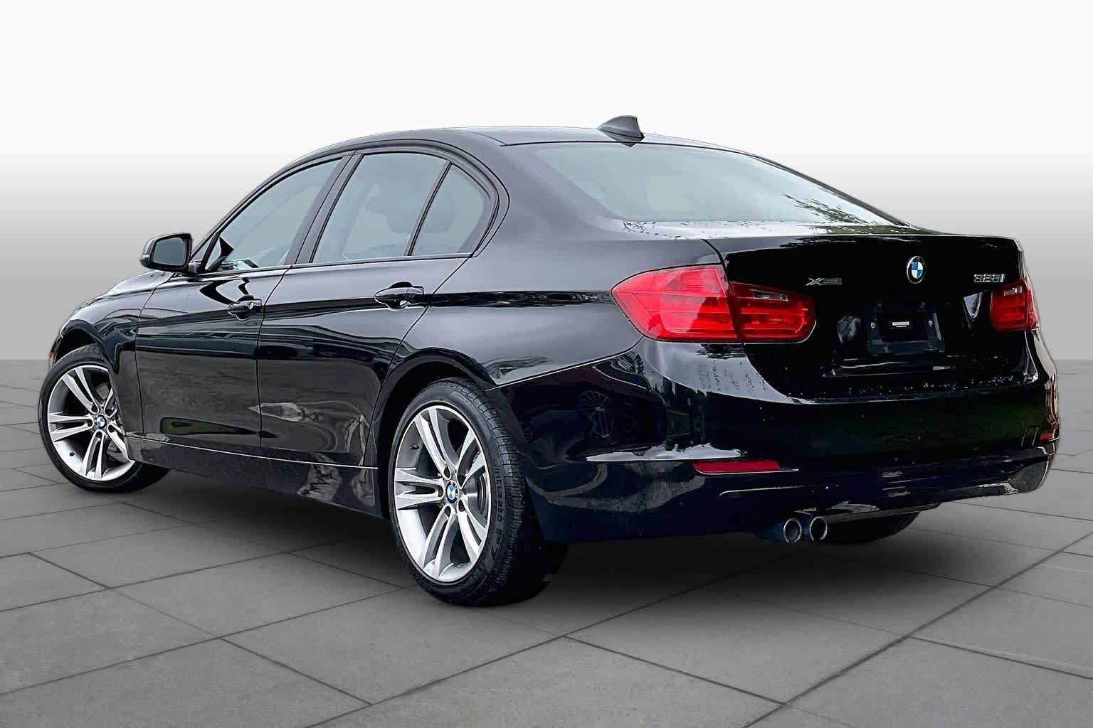 Used 2013 BMW 328i xDrive Sedan AWD/4WD image 11