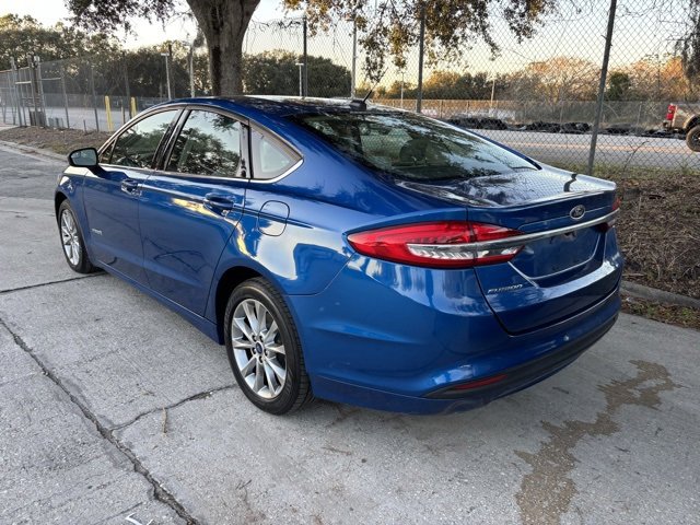 Used 2017 Ford Fusion S image 4