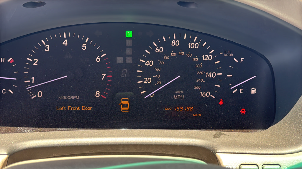 Used 2004 Lexus LS 430 w/ Modern Luxury Pkg RWD image 30
