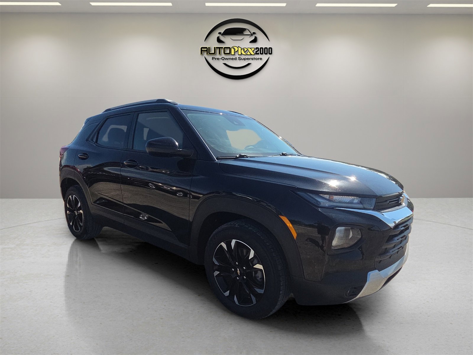 Used 2021 Chevrolet TrailBlazer LT w/ Convenience Package image 1