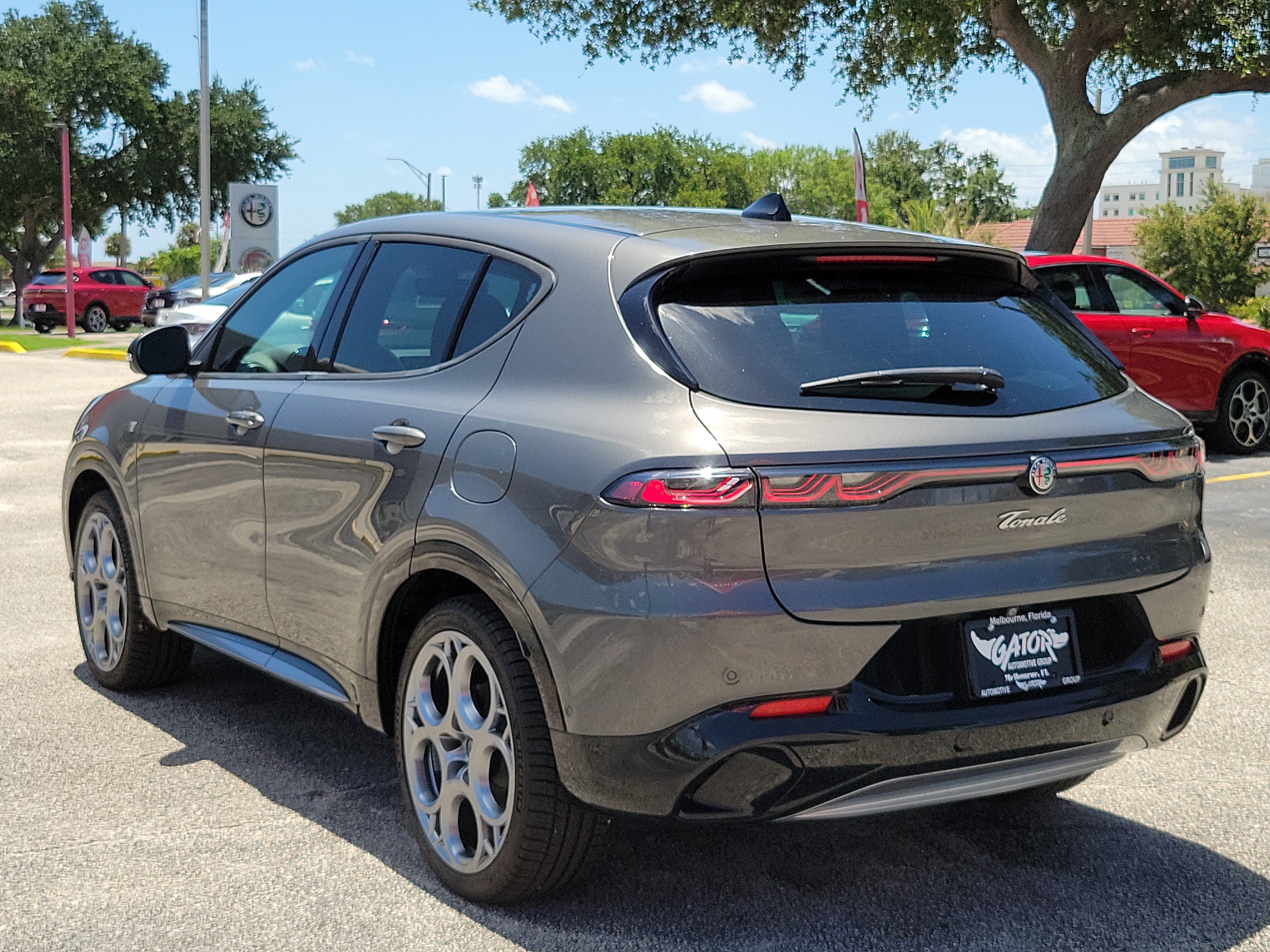 Used 2024 Alfa Romeo Tonale Ti AWD/4WD image 3