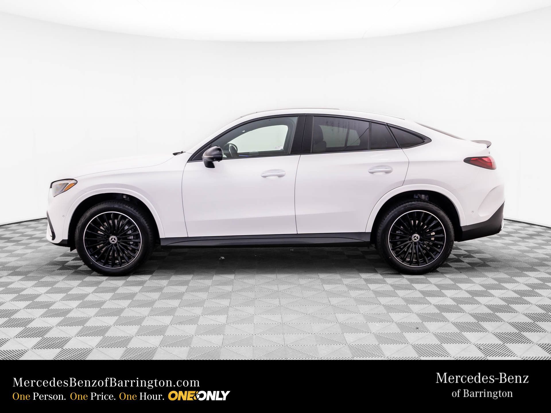 New 2026 Mercedes-Benz GLC 300 4MATIC image 2