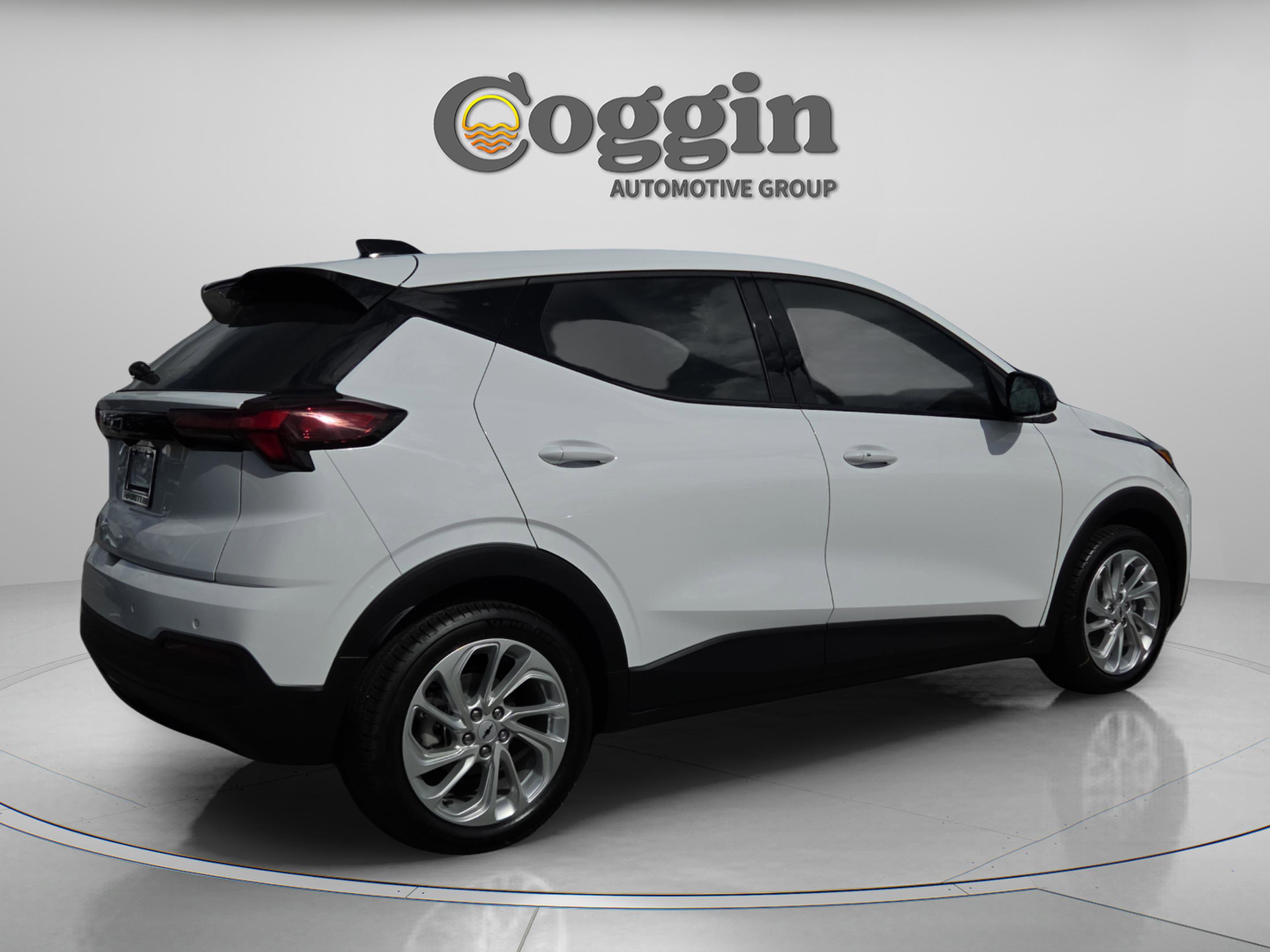 New 2027 Chevrolet Bolt LT w/ Comfort Package image 6