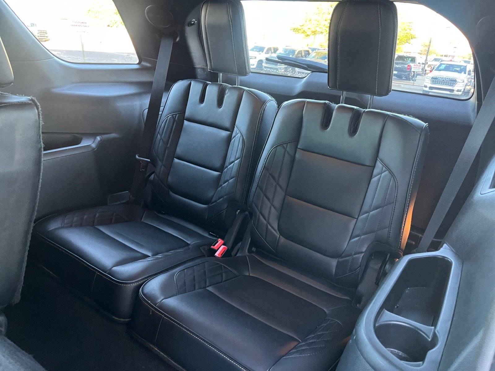 Used 2016 Ford Explorer Platinum image 17